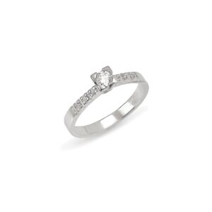 Diamond Solitaire Ring in 18K Gold