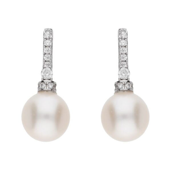 18kt Gold Pearl Earrings