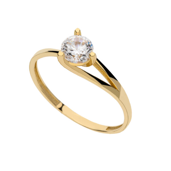 18Kt Gold Solitaire Ring