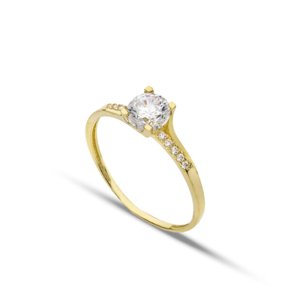 18Kt Gold Solitaire Ring